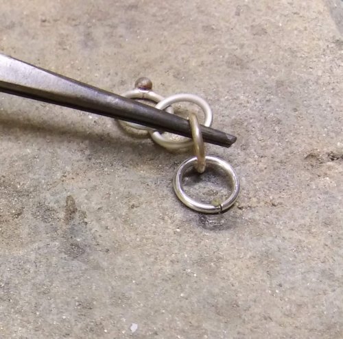 Judy Larson's Making Chain with Wubbers and Wire - , Contemporary Wire Jewelry, Making Chain, Chain Making , Butane Torch, Soldering, Solder, making chain with wubbers and wire